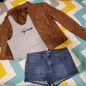 NWOT Paris Crop Tank